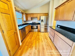 3684 Falcon Way in Eagan, MN - Building Photo - Building Photo