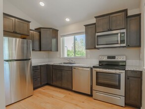 11401 14th Ave S in Burien, WA - Building Photo - Building Photo