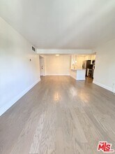 5257 Radford Ave in Los Angeles, CA - Building Photo - Building Photo