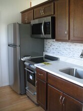 113 Rockland St in Canton, MA - Building Photo - Building Photo