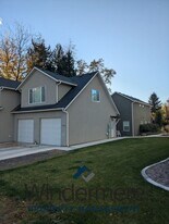 705 1/2-707 1/2 Woodlawn St in Walla Walla, WA - Building Photo