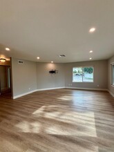 4856 Pacifica Dr in San Diego, CA - Building Photo - Building Photo