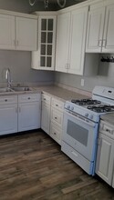 414 Erie Ave, Unit Apt 1 in Aliquippa, PA - Foto de edificio - Building Photo