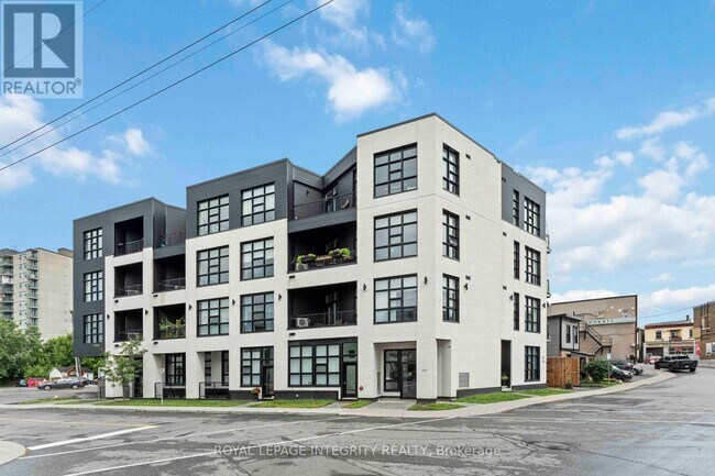 property at 101-101 Pinhey St