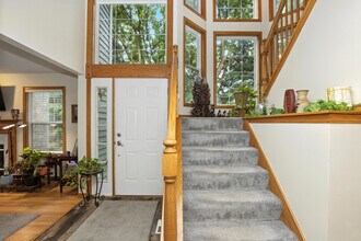 406 Kresswood Dr in McHenry, IL - Building Photo - Building Photo