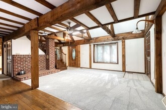 12610 Timber Grove Rd in Reisterstown, MD - Building Photo - Building Photo