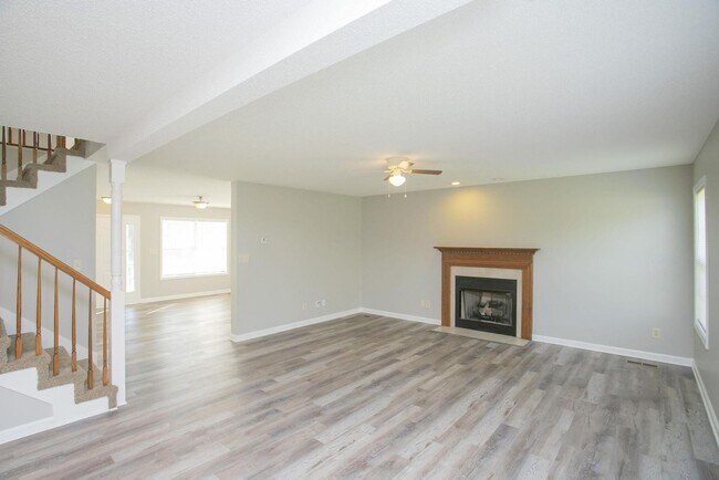 822 Sugarcane Way in Clarksville, TN - Building Photo - Building Photo