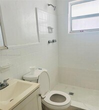 3981 SW 12th Pl in Fort Lauderdale, FL - Building Photo - Building Photo