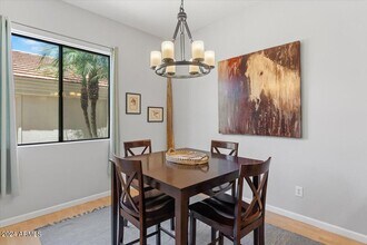 8270 Hayden Rd in Scottsdale, AZ - Building Photo - Building Photo