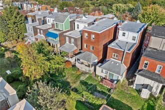 3437 Parkview Ave in Pittsburgh, PA - Building Photo - Building Photo