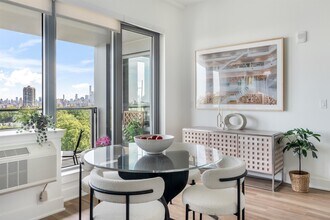 8601 Bergenline Ave in North Bergen, NJ - Foto de edificio - Building Photo