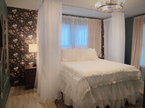 415 S Prairieville St in Athens, TX - Foto de edificio - Building Photo