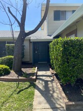 9038 Feather River Way in Sacramento, CA - Building Photo - Building Photo