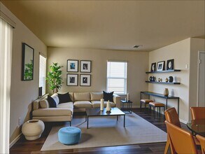 125 Latente Dr in Palmdale, CA - Building Photo - Building Photo