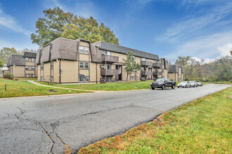 The Seven Two Apartments in Kansas City, KS - Building Photo - Building Photo