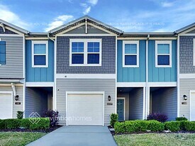 319 Cherry Ridge Dr in Orange Park, FL - Building Photo