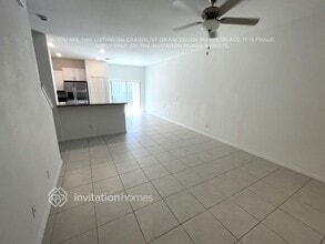 8286 Crescent Oaks Dr in New Port Richey, FL - Building Photo - Building Photo