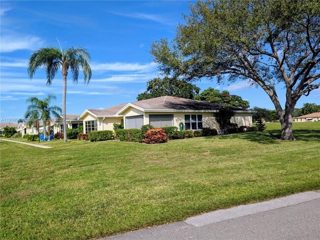 14235 Nesting Way in Delray Beach, FL - Building Photo - Building Photo