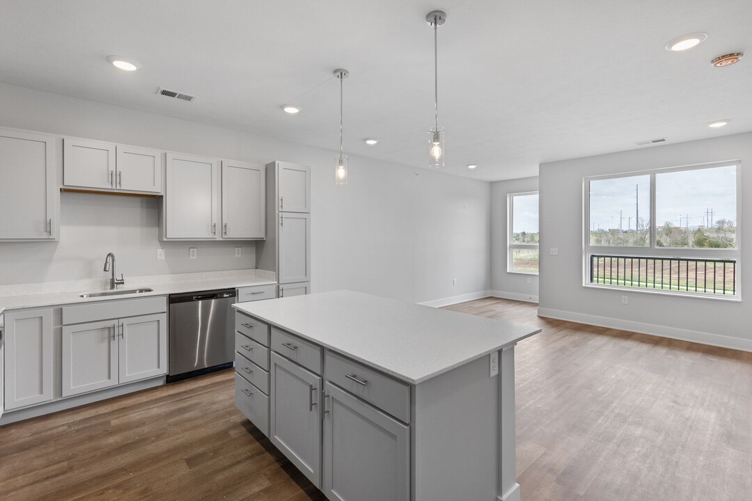 Windsor Hills in Omaha, NE - Building Photo