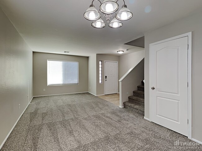 930 W Mesquite Tree Ln in San Tan Valley, AZ - Foto de edificio - Building Photo