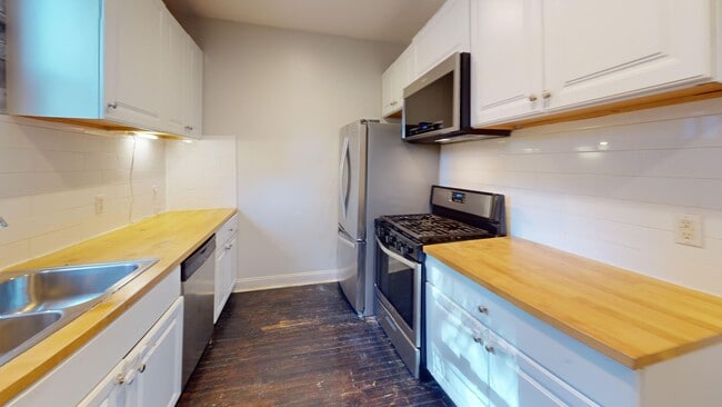 1515 W St SE in Washington, DC - Building Photo - Building Photo