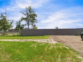 12418 N Lake Houston Pkwy in Houston, TX - Building Photo - Building Photo