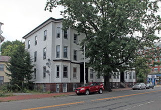 223-225 Broadway in Cambridge, MA - Building Photo - Building Photo