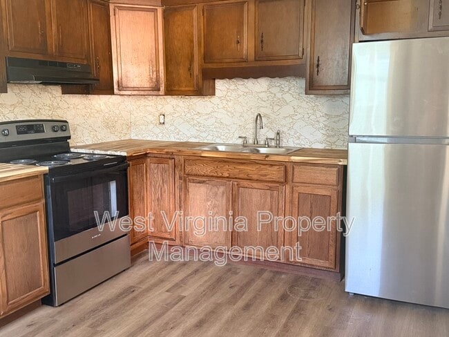 110 Peck Ct in Beckley, WV - Building Photo - Building Photo