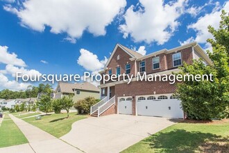 705 Prince Dr in Holly Springs, NC - Foto de edificio - Building Photo
