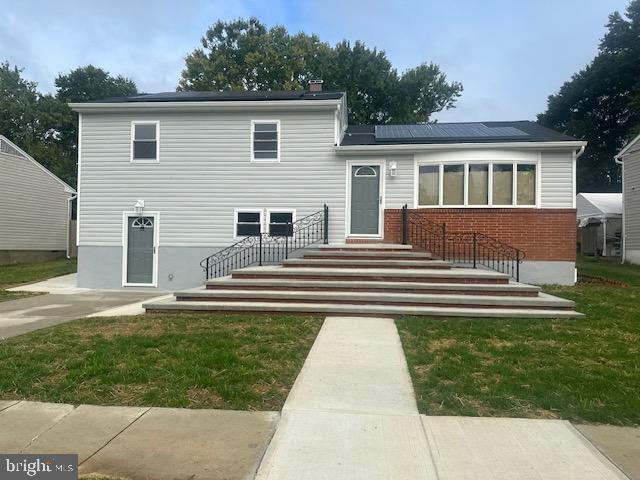 property at 1828 Wycliffe Rd