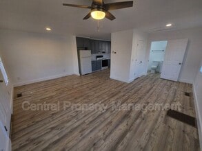 200 Cox St in Simpsonville, SC - Building Photo - Building Photo