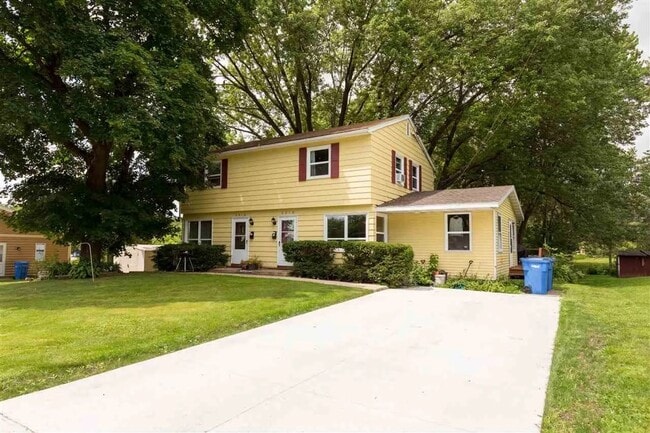 property at 2018 Coolidge Ct