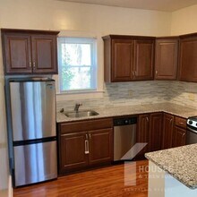 11 Cateechee Ave in Greenville, SC - Foto de edificio - Building Photo