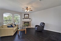 4113 Flintwood Ln in Round Rock, TX - Foto de edificio - Building Photo