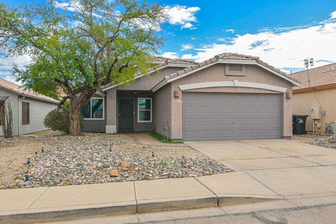 20011 N 20th Way in Phoenix, AZ - Building Photo