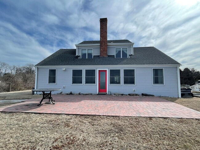 54505 County Rd 48 in Southold, NY - Building Photo - Building Photo