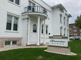 RIVERVIEW MANOR Apartments