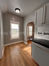 208 Buckeye St in Woodland, WA - Building Photo - Building Photo
