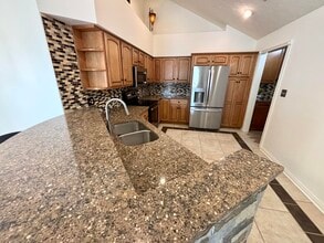 433 Deer Lake Pl in Bronston, KY - Building Photo - Building Photo