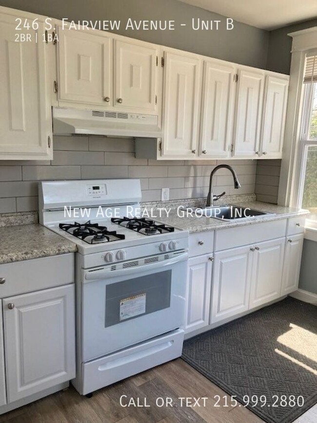 246 S Fairview Ave-Unit -Unit B in Upper Darby, PA - Building Photo - Building Photo