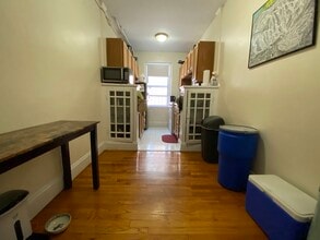 93 Strathmore Rd, Unit 3 in Boston, MA - Building Photo - Building Photo