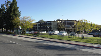 Eden Lodge in San Leandro, CA - Building Photo - Building Photo