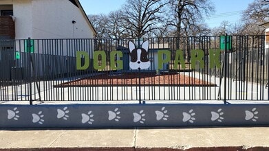 Parkside Arlington in Arlington, TX - Building Photo - Building Photo