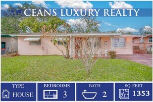 1012 Cadillac Dr in Daytona Beach, FL - Building Photo