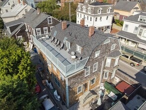 209 Spring St in Newport, RI - Building Photo - Building Photo