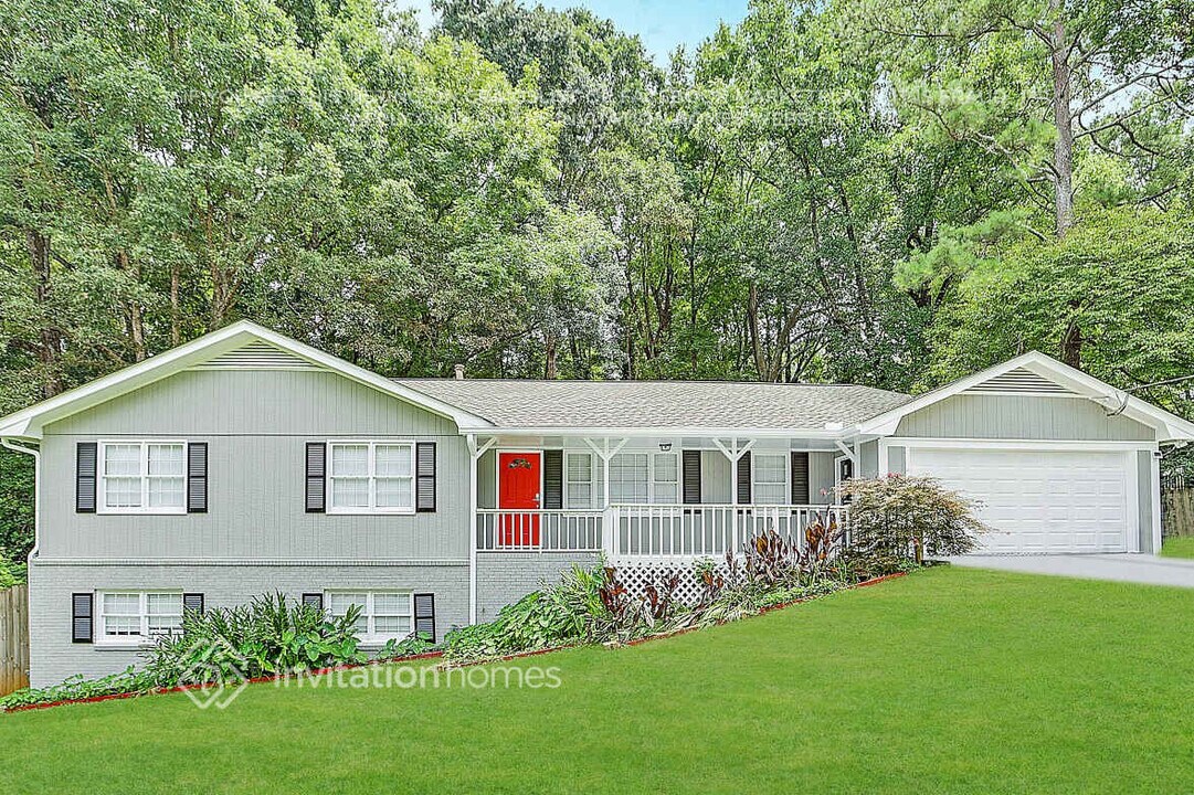1734 Lamancha Dr NW in Lawrenceville, GA - Building Photo