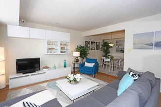 Chadwick Manor Townhomes in Baltimore, MD - Foto de edificio - Interior Photo