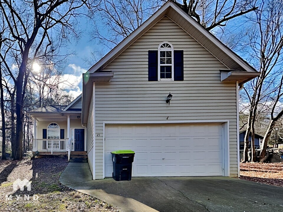 45 Valley Dr in Stockbridge, GA - Building Photo