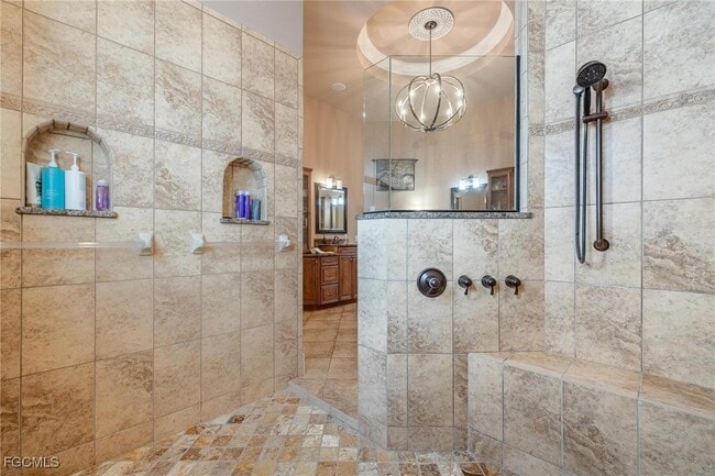 property at 12611 Apopka Ct