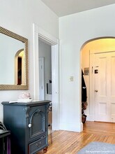 74 Walnut St, Unit 10 in Somerville, MA - Building Photo - Building Photo